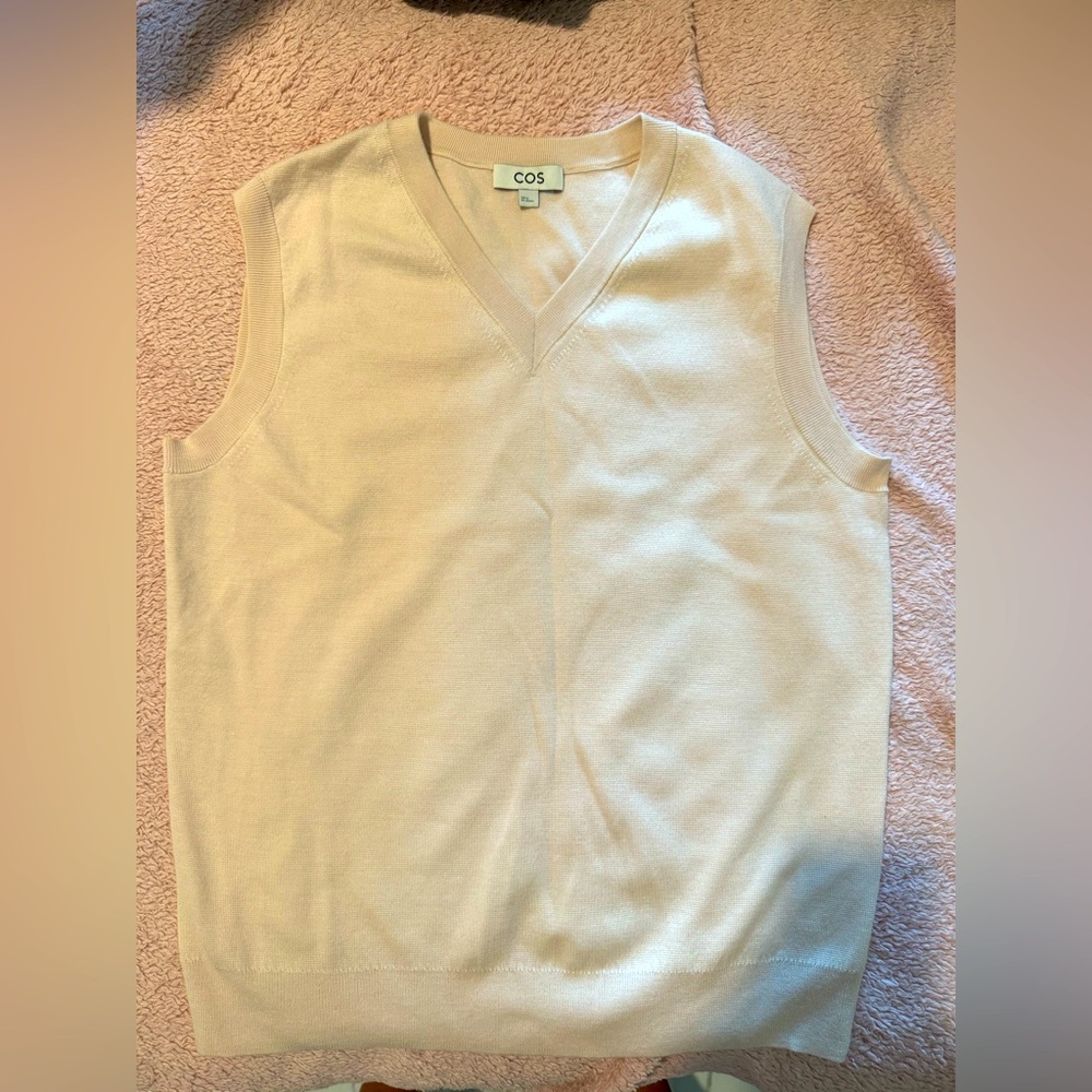 COS Light Pink Vest size M
